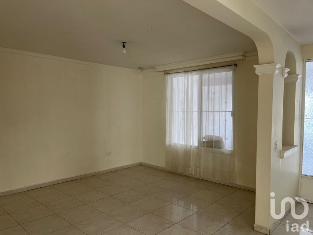 CASA EN VENTA EN FRACC. PUESTA DEL SOL, AGUASCALIENTES.