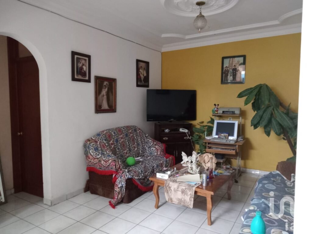 Prados Verdes, Morelia: Casa en Venta con Espacios Amplios y Gran Ubicación