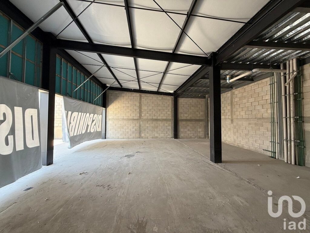 LOCAL EN RENTA AV. CLOUTHIER EN PLANTA BAJA