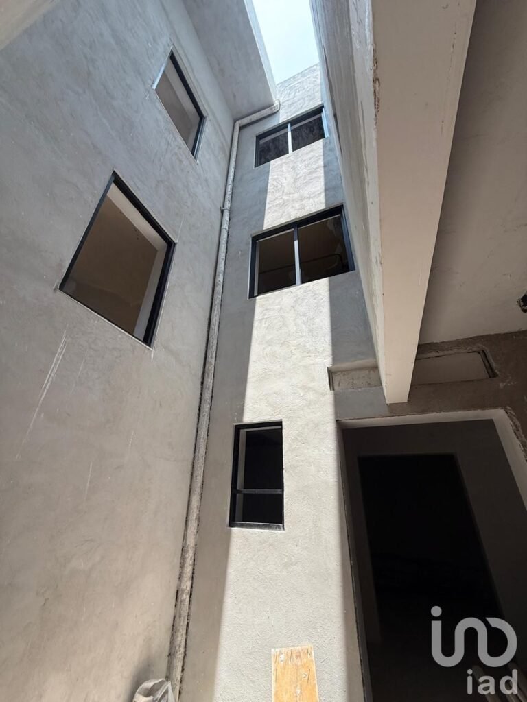 Venta de Edificio en Avenida Insurgentes Sur, Col. Hipodromo, Cuauhtémoc, CDMX