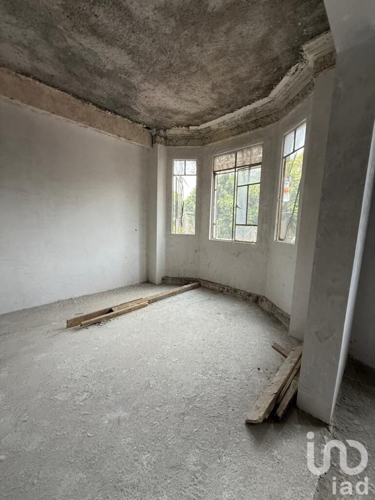 Venta de Edificio en Avenida Insurgentes Sur, Col. Hipodromo, Cuauhtémoc, CDMX