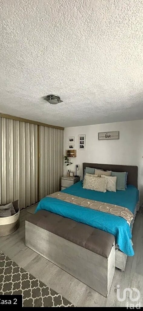 Casa en Venta con casa y departamento adicional en Colonia Electra, Tlalnepantla, Estado de México