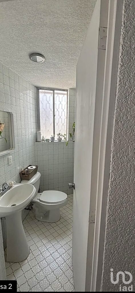 Casa en Venta con casa y departamento adicional en Colonia Electra, Tlalnepantla, Estado de México