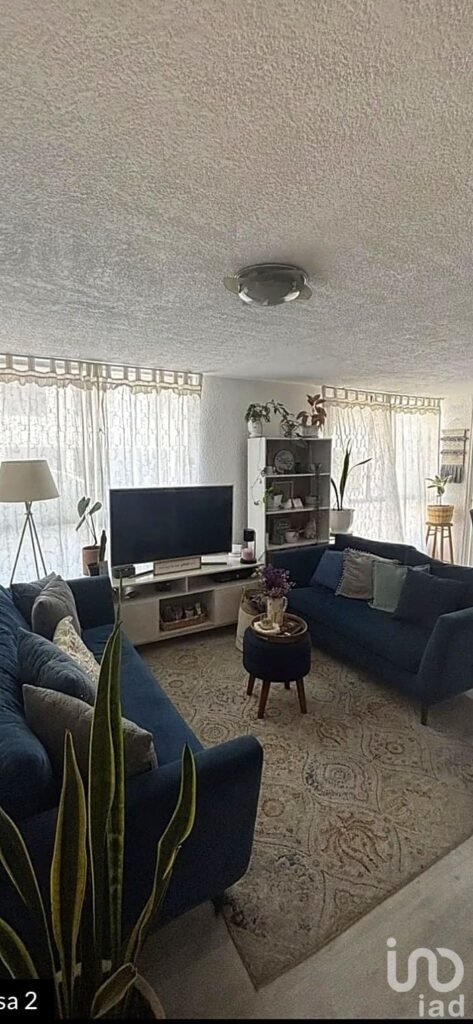 Casa en Venta con casa y departamento adicional en Colonia Electra, Tlalnepantla, Estado de México