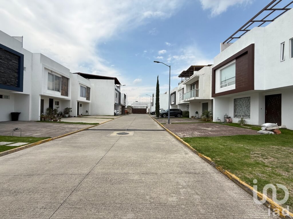 VENTA DE TERRENO EN PRIVADA A TRES MINUTOS DE ZEREZOTLA