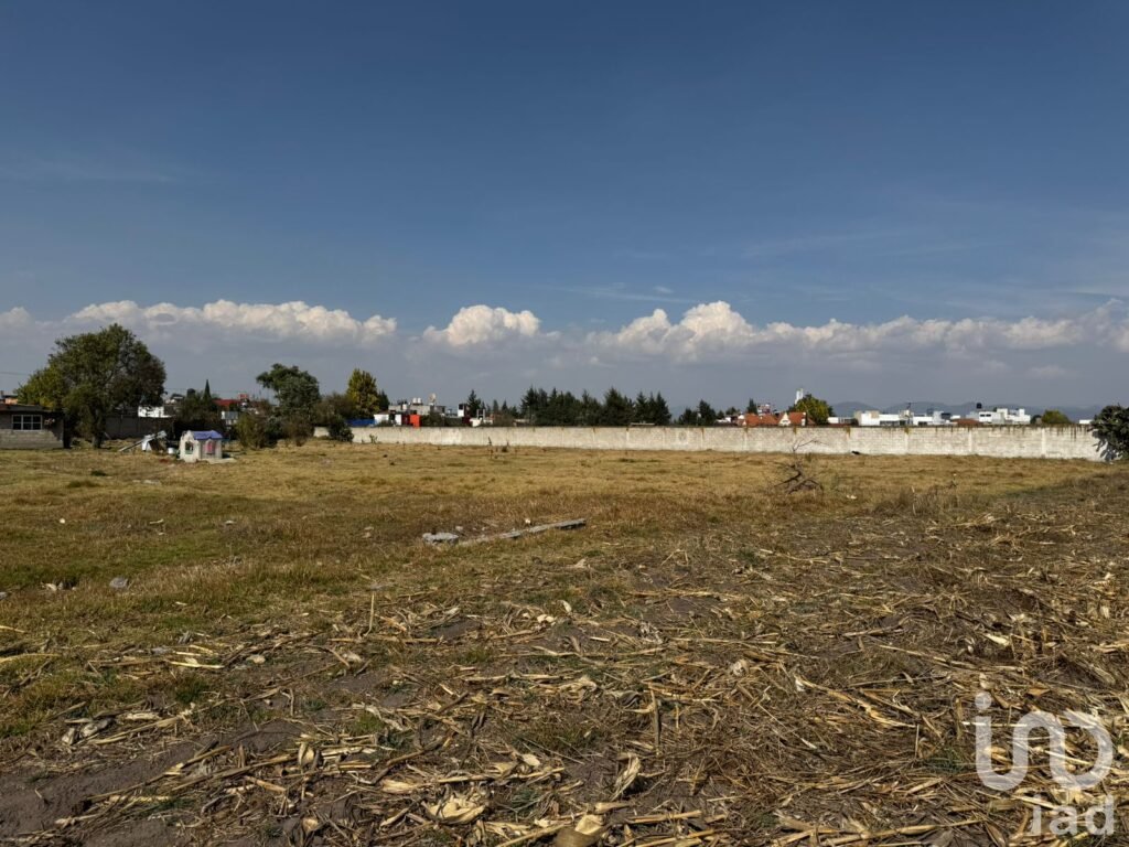 Terreno en Venta en san Jerónimo Chicahualco, Metepec, México