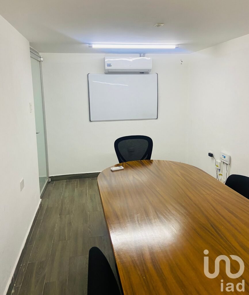 Rento oficina de 56 m2 a 4 cuadras de Paseo Montejo