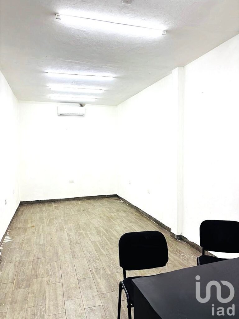 Rento oficina de 56 m2 a 4 cuadras de Paseo Montejo