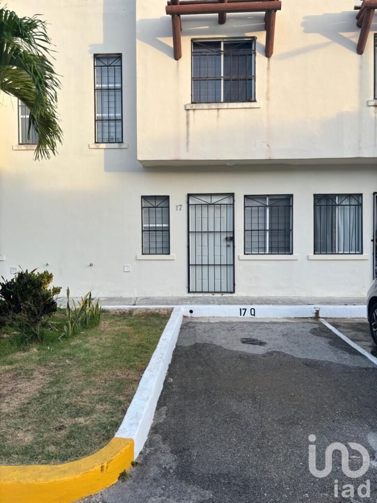 Casa en venta  en PLAYA DEL CARMEN- REAL BILBAO