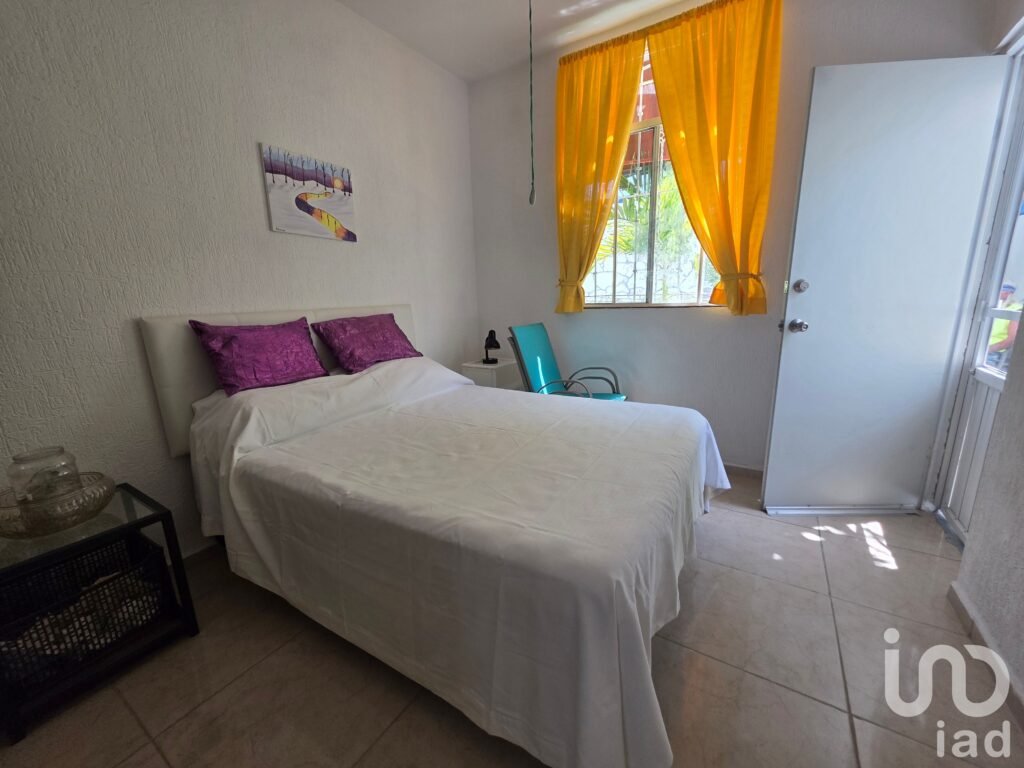2 CASAS Y UN ESTUDIO - TODO AMUEBLADO