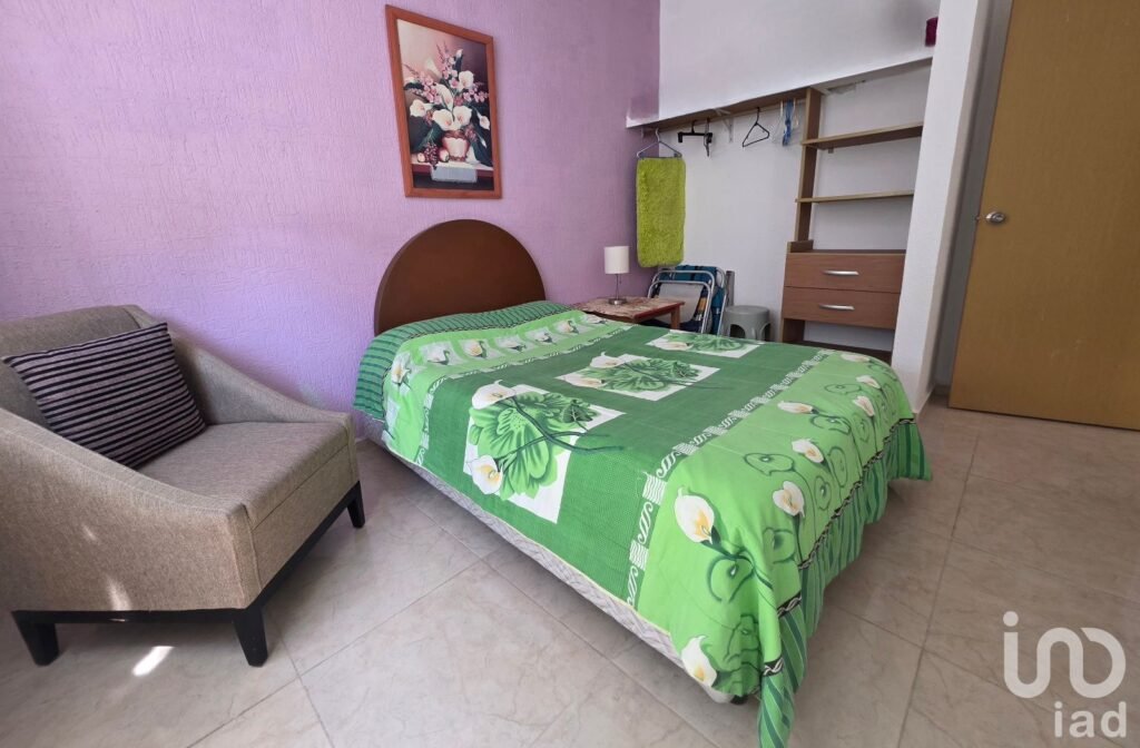 2 CASAS Y UN ESTUDIO - TODO AMUEBLADO