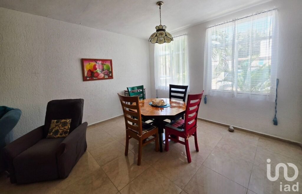 2 CASAS Y UN ESTUDIO - TODO AMUEBLADO