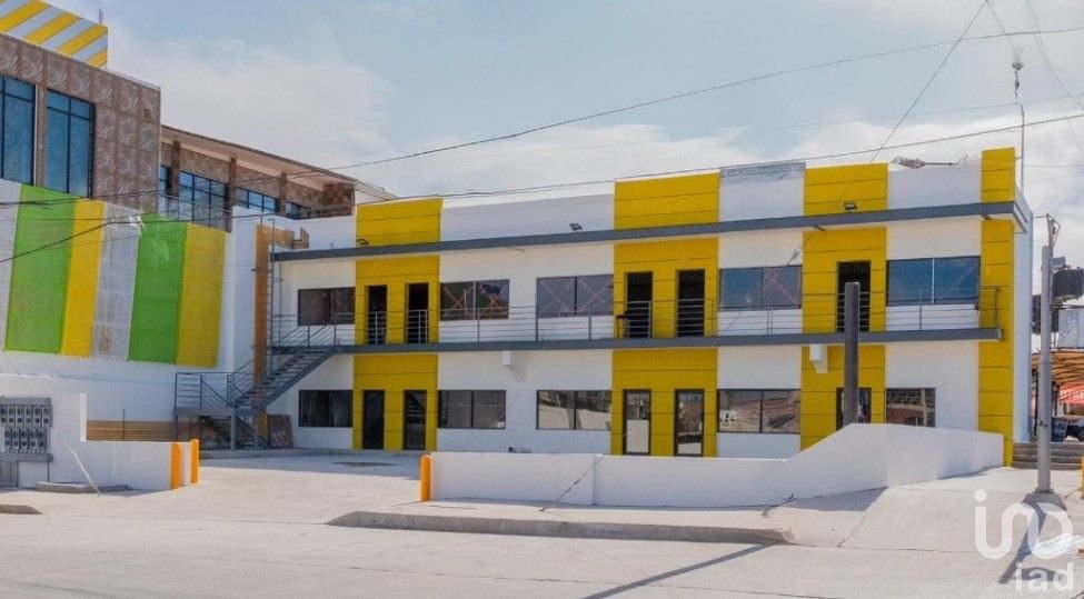 LOCALES NUEVOS EN RENTA EN AV MORELIA Y PANAMERICANA