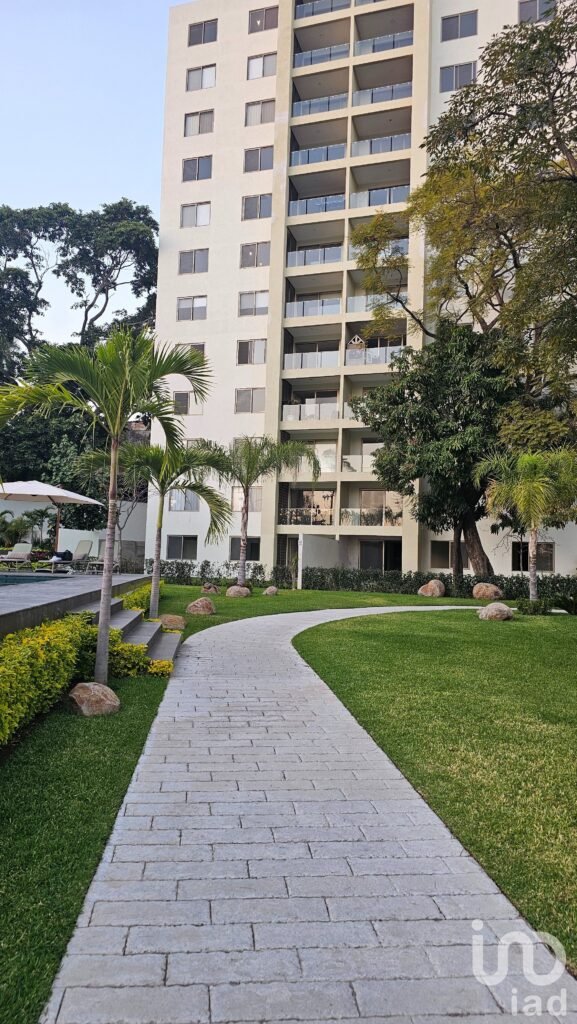 Departamento con Jardín en Renta, Av. Cuauhtémoc, Cuernavaca