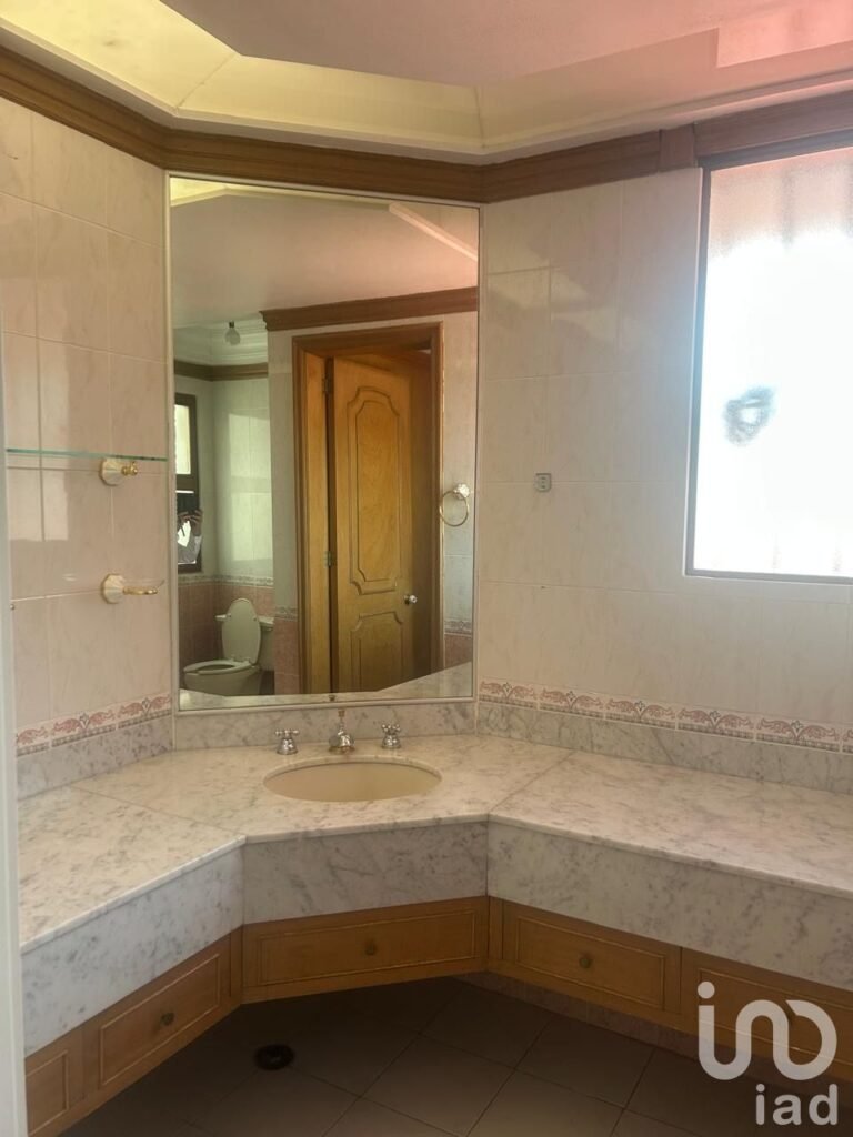 CASA EN VENTA EN JARDINES DEL PEDREGAL