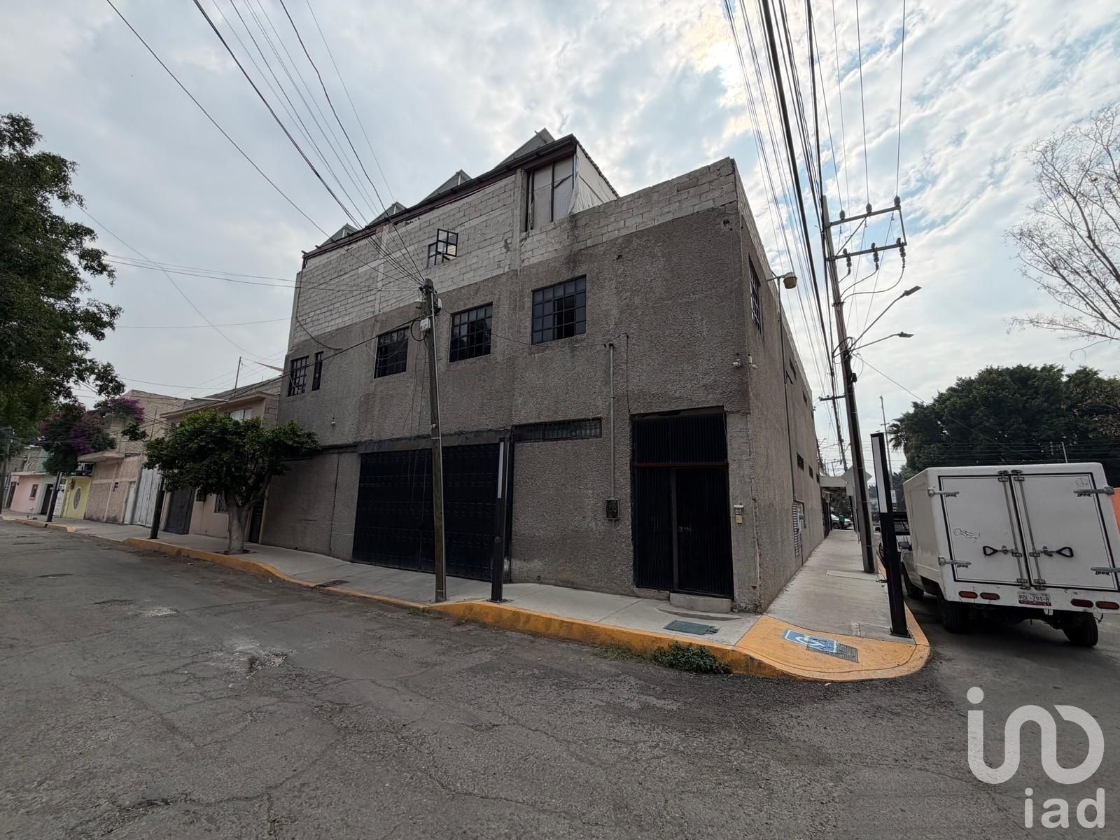 EDIFICIO INDUSTRIAL Y COMERCIAL EN VENTA | ECATEPEC, ESTADO DE MÉXICO