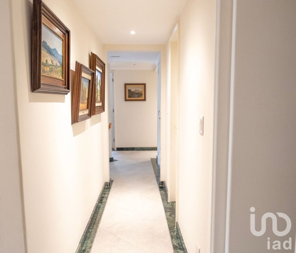 Espectacular departamento con excelente ubicación en Bosques de las Lomas  !!