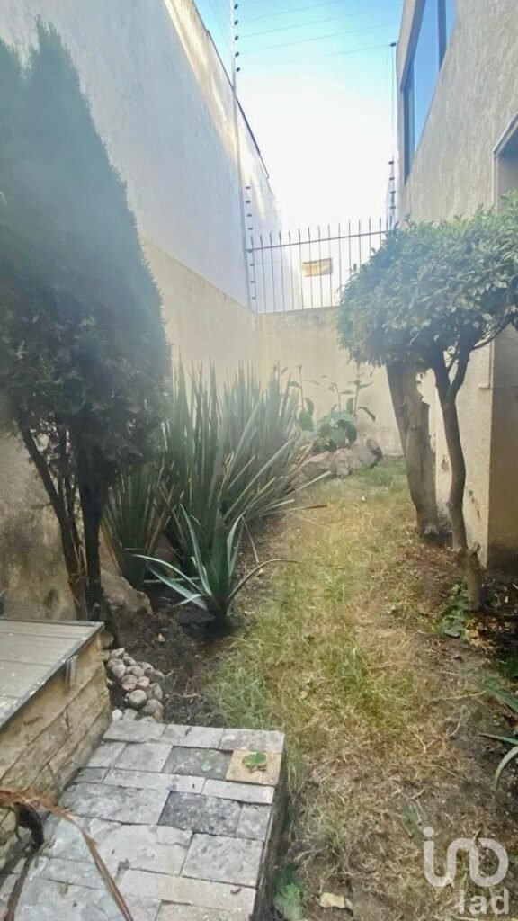 Se renta casa para uso comercial o habitacional en  Fraccionamiento Los Pilares, San Manuel, Puebla
