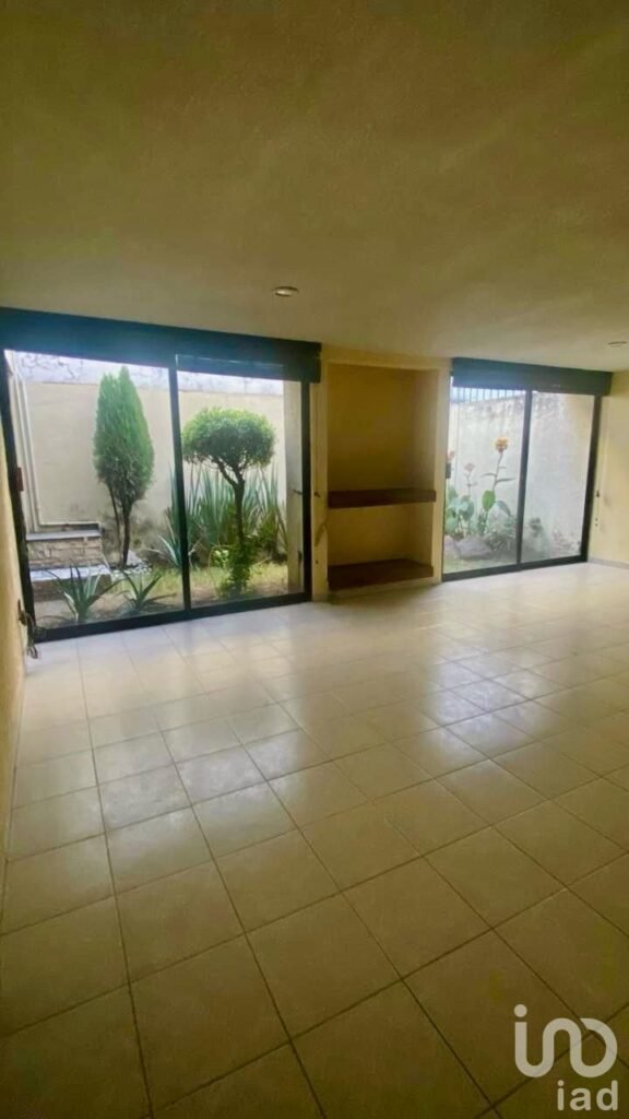 Se renta casa para uso comercial o habitacional en  Fraccionamiento Los Pilares, San Manuel, Puebla