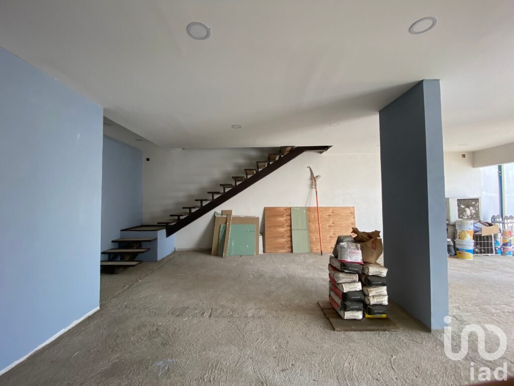 CASA EN VENTA "LACHI-LO-VEGA" EN YATARENI CON RECÁMARA EN PLANTA BAJA