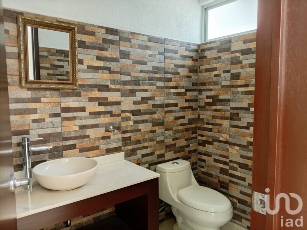 VENTA DE CASA CON JARDÍN EN ZEREZOTLA, CHOLULA