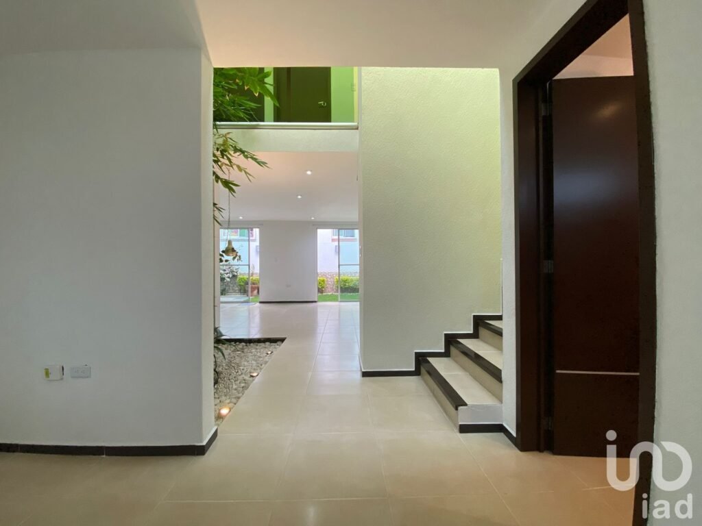 VENTA DE CASA CON JARDÍN EN ZEREZOTLA, CHOLULA