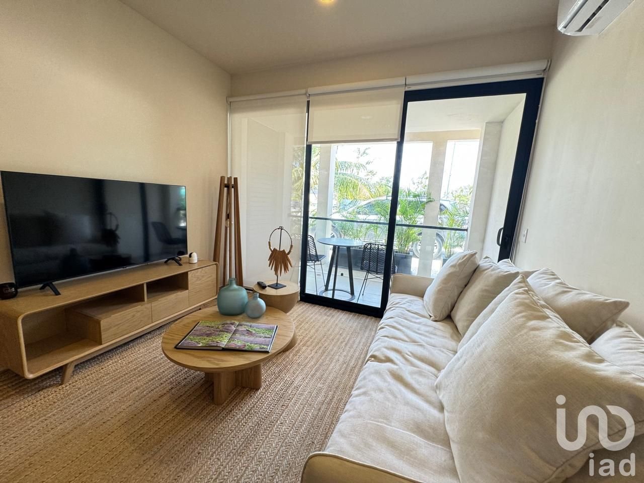Venta de Departamento de 1 Recámara en Cancún; Tu Inversión Ideal frente a cumbres, Cancún