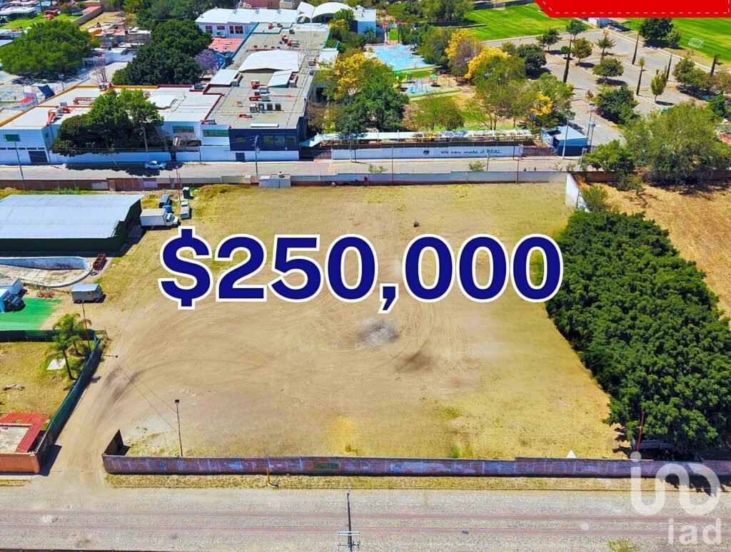 Terreno Comercial de 5,600 m² en Renta – Ubicación Estratégica en El Campanario, Zapopan