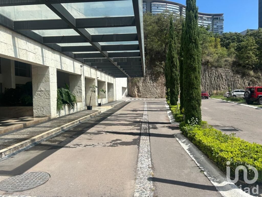 TERRENO EN VENTA EN BOSQUE REAL
