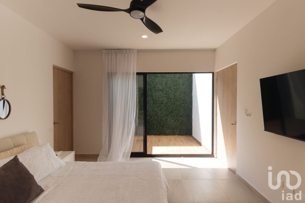 Townhouse de 2 Recámaras con Roof Top Privado en Cholul