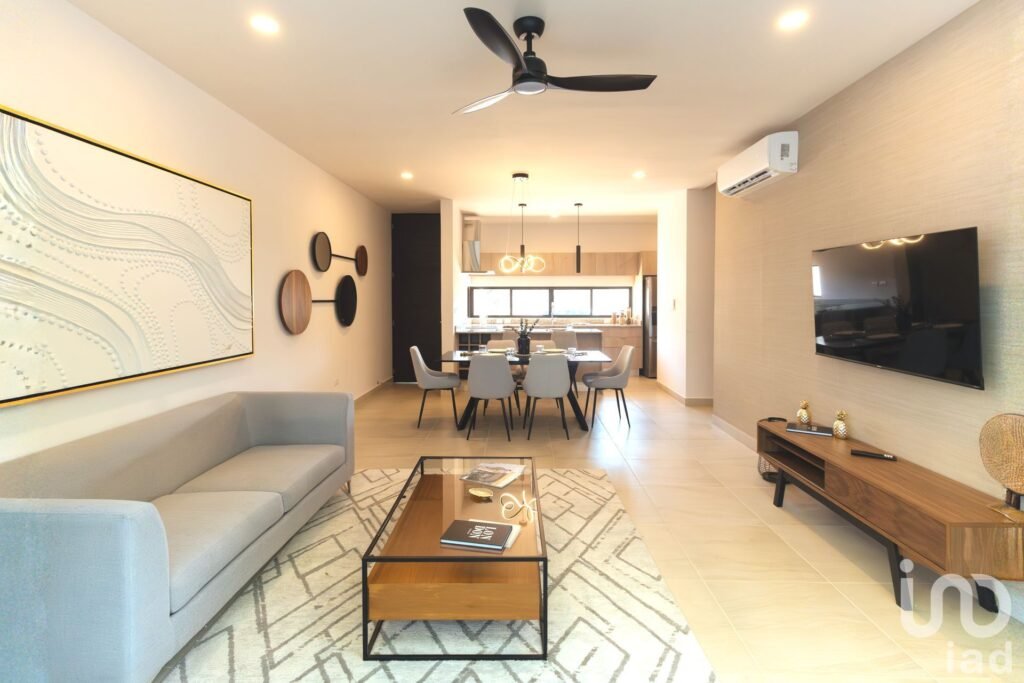 Townhouse de 2 Recámaras con Roof Top Privado en Cholul