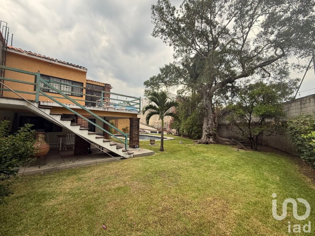 Casa en venta dentro de fraccionamiento Brisas