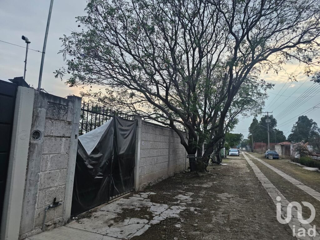 VENTA DE TERRENO BARDEADO EN  FRACCIONAMIENTO CAMPESTRE  SAN ISIDRO ,EL MARQUEZ