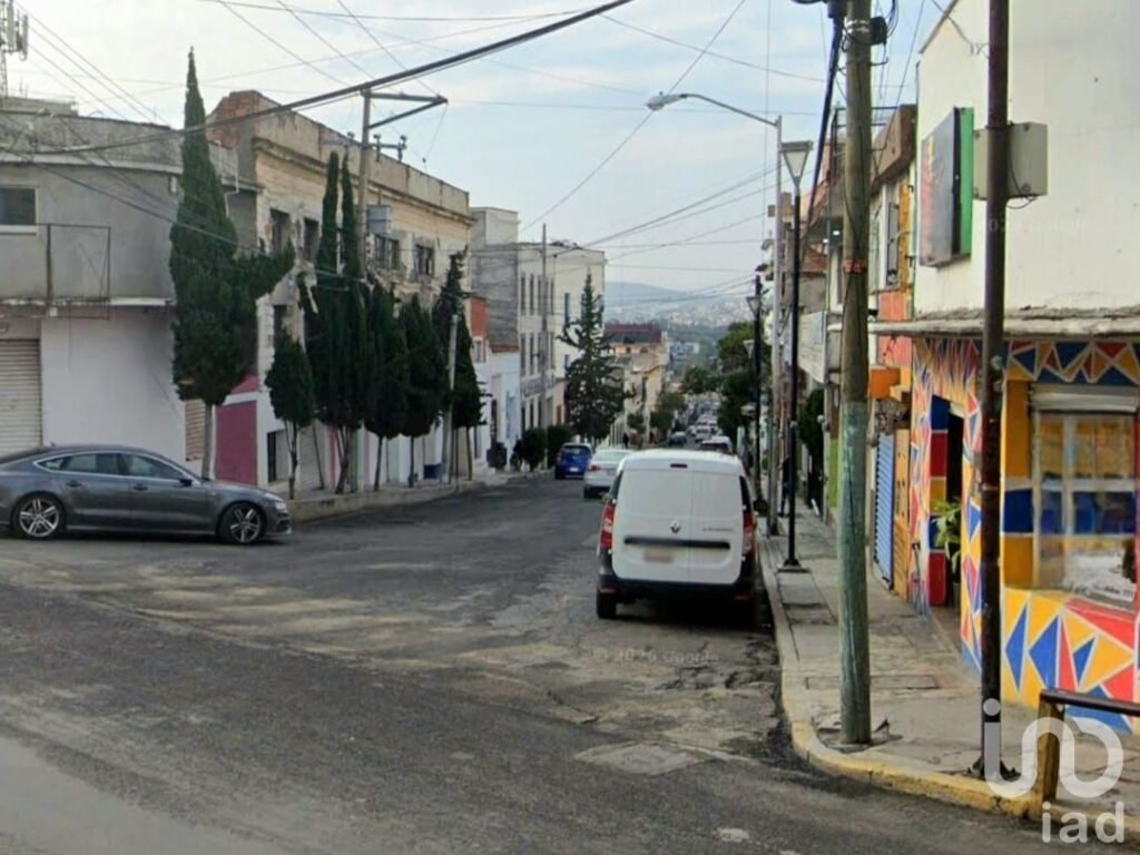 Local y casa en venta - Abasolo - Pachuca - Hidalgo