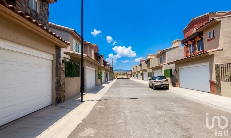 CASA EN RENTA EN FRACCIONAMIENTO REAL MADEIRA,PRIVADA TAVIRA,PACHUCA,HGO.