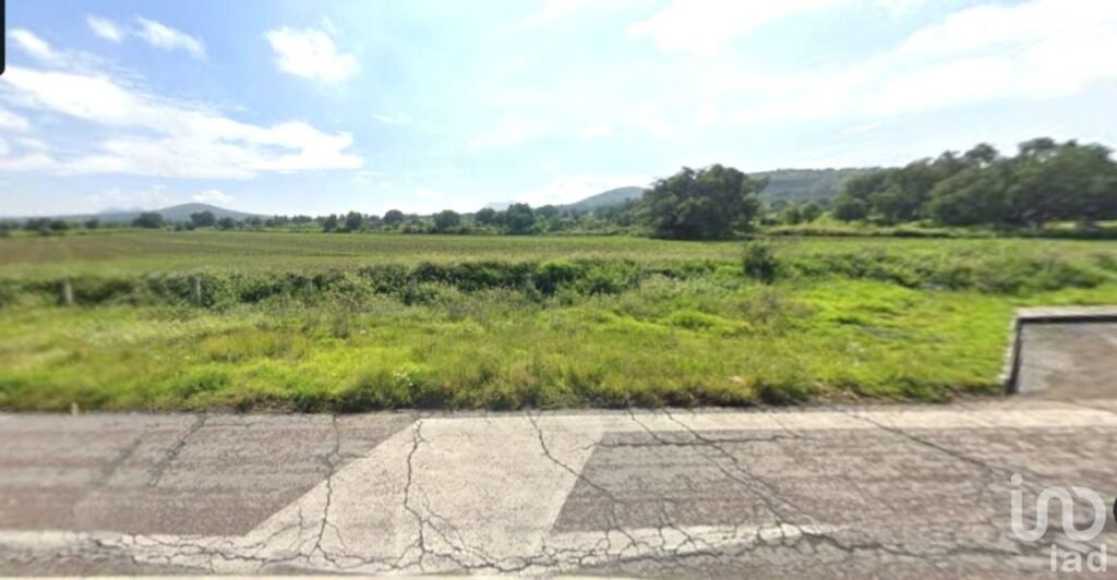 TERRENO EN VENTA  SOBRE CARRETERA EN ZEMPOALA,HGO