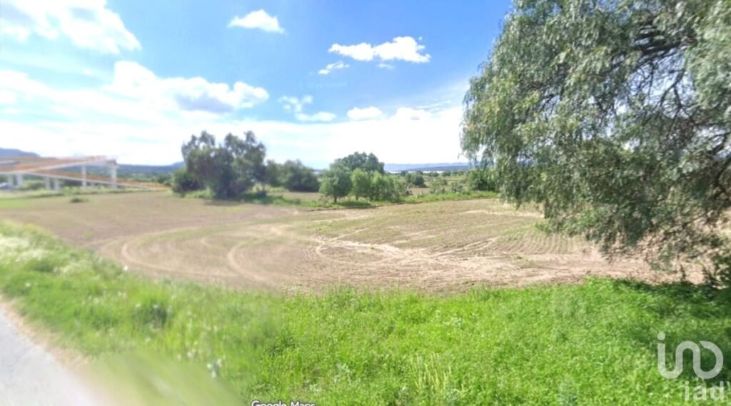 TERRENO EN VENTA  SOBRE CARRETERA EN ZEMPOALA,HGO