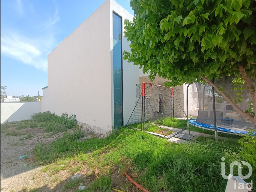 Casa en venta en condominio en La Loma El Marques Queretaro