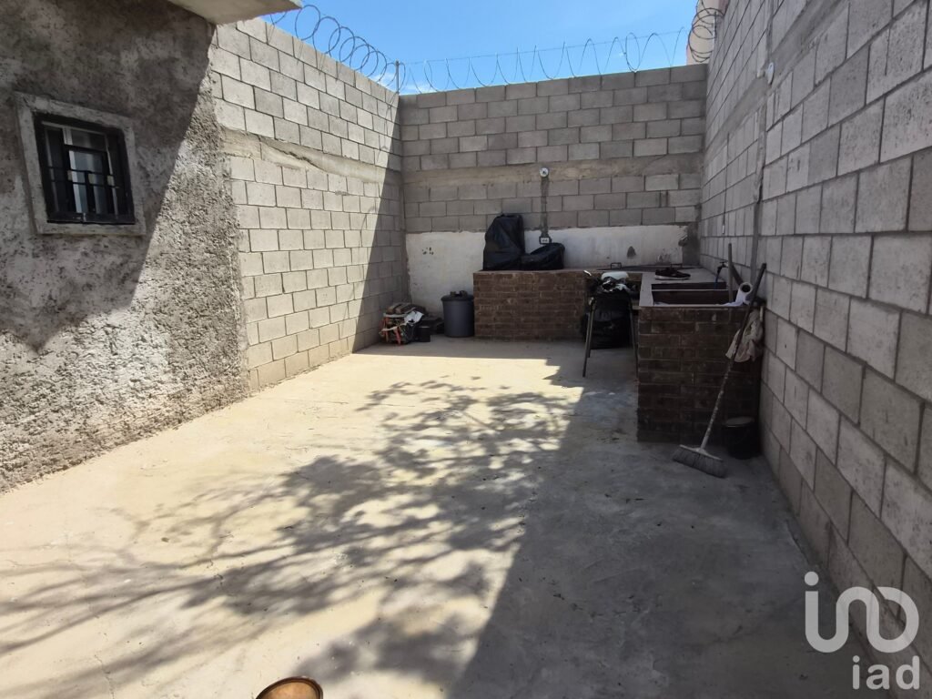 2 CASAS EN 1. VENTA 2 MIN. PUENTE INTERNACIONAL SANTA FE NORTE CD JUAREZ