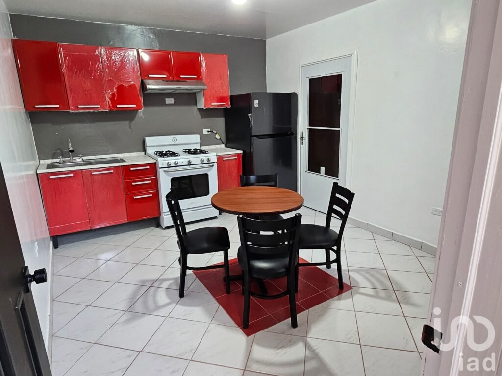 2 CASAS EN 1. VENTA 2 MIN. PUENTE INTERNACIONAL SANTA FE NORTE CD JUAREZ