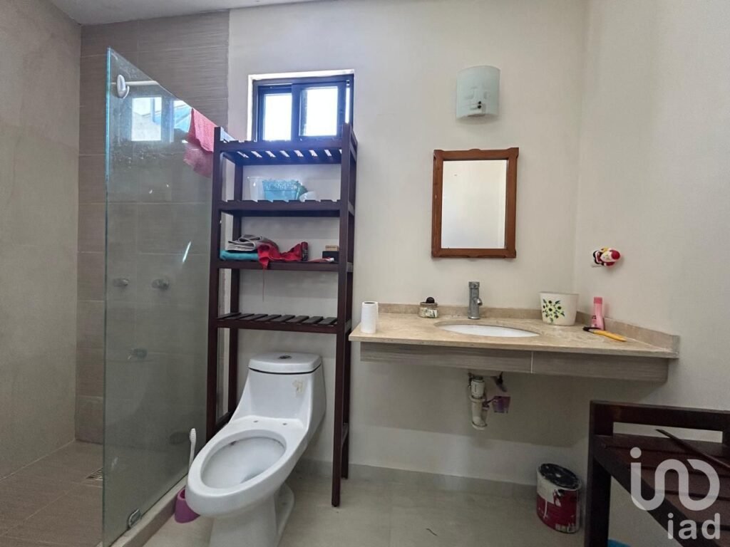 Casa en Renta Amueblada con Paneles Solares y Piscina en Privada, Cholul Yucatán