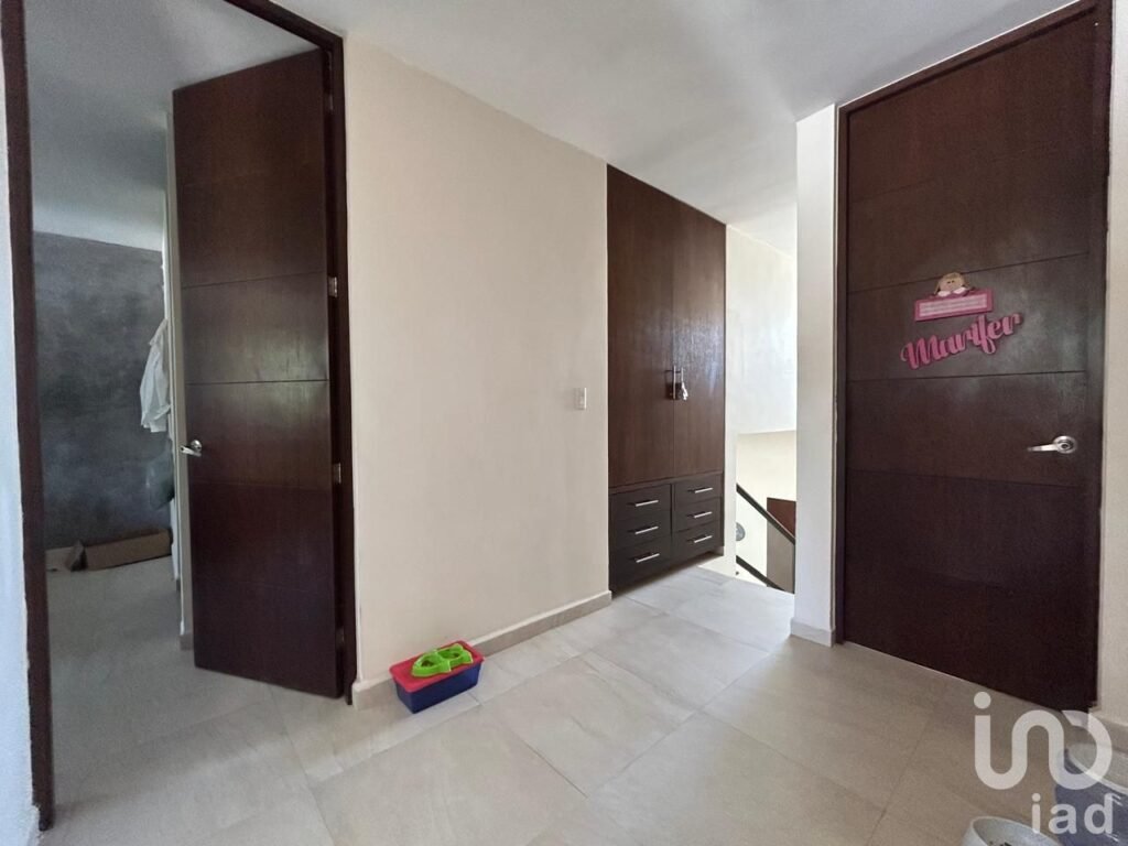 Casa en Renta Amueblada con Paneles Solares y Piscina en Privada, Cholul Yucatán