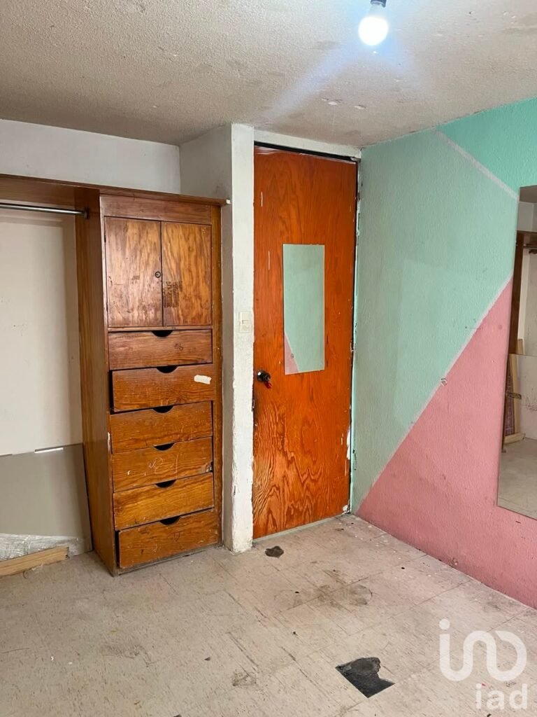 DEPARTAMENTO EN VENTA EN IZTAPALAPA SOBRE LA AV. TEXCOCO