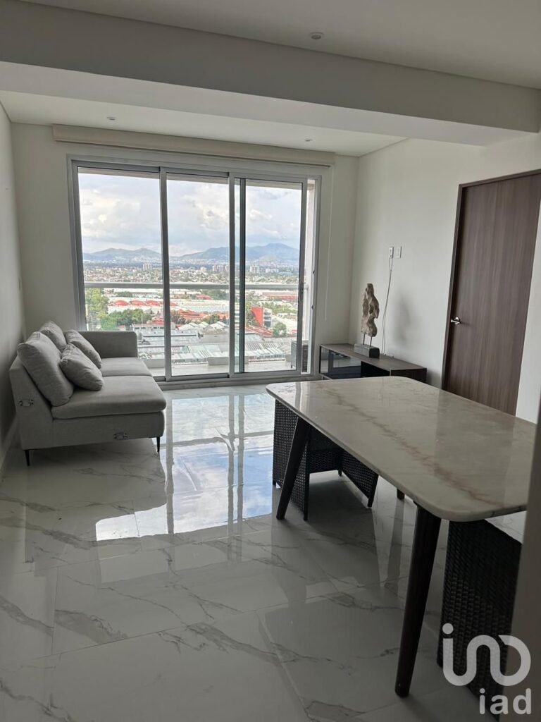 DEPARTAMENTO EN RENTA SEMIAMUEBLADO EN ALTEZZA CENTRAL, NAUCALPAN DE JUÁREZ