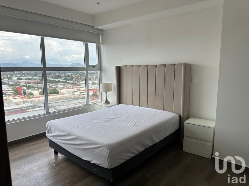 DEPARTAMENTO EN RENTA SEMIAMUEBLADO EN ALTEZZA CENTRAL, NAUCALPAN DE JUÁREZ