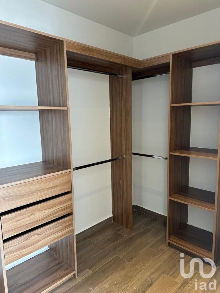 DEPARTAMENTO EN RENTA SEMIAMUEBLADO EN ALTEZZA CENTRAL, NAUCALPAN DE JUÁREZ