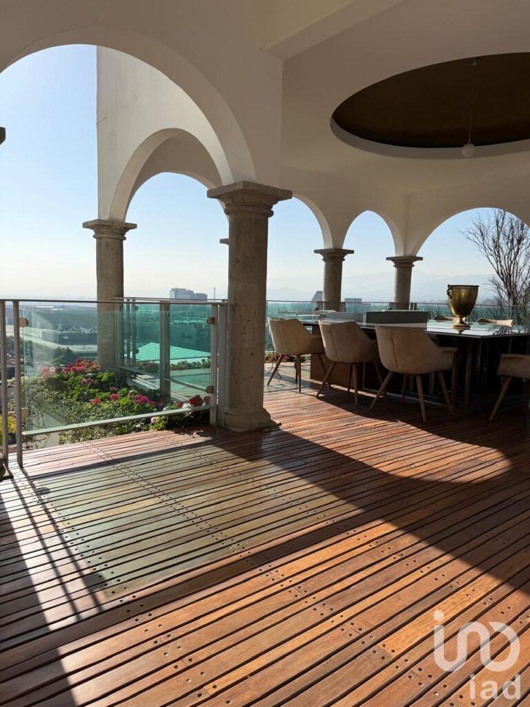 RESIDENCIA EN VENTA EN JARDINES DEL PEDREGAL, CDMX