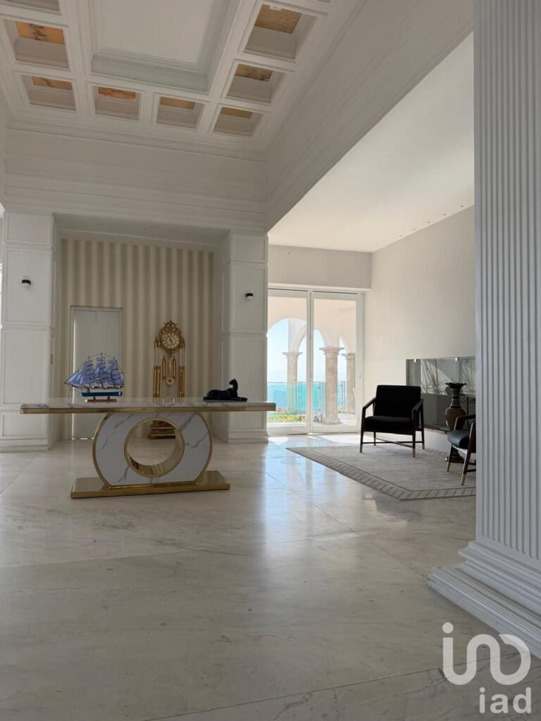 RESIDENCIA EN VENTA EN JARDINES DEL PEDREGAL, CDMX