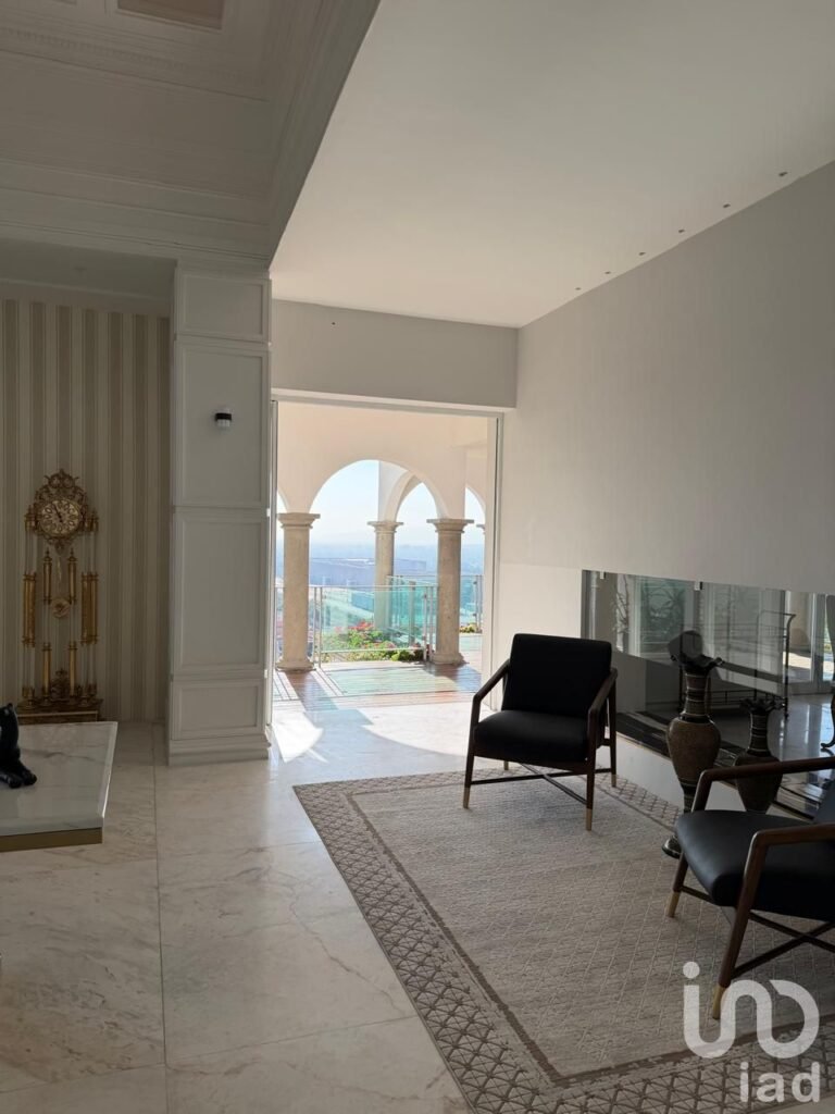 RESIDENCIA EN VENTA EN JARDINES DEL PEDREGAL, CDMX