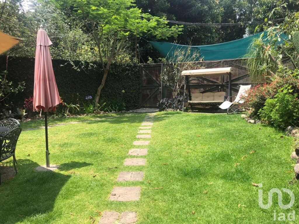 EN VENTA CASA EN PRIVADA DE 7 CASAS EN CHAMILPA.